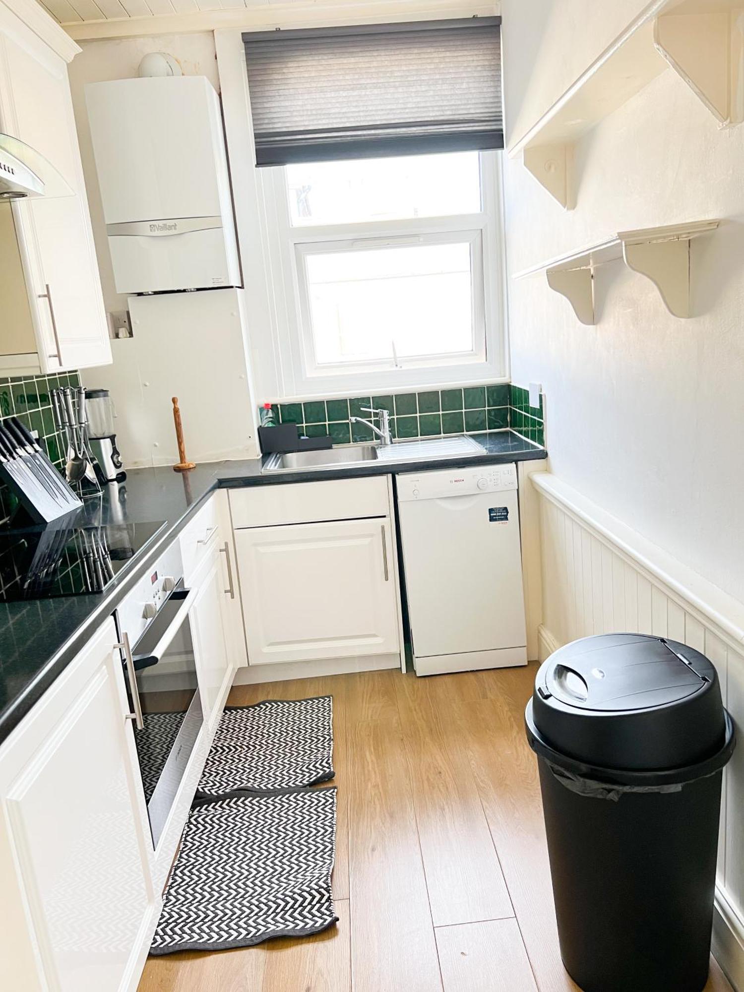 Welcome 2 Bedrooms Flat In Wimbledon Londra Dış mekan fotoğraf